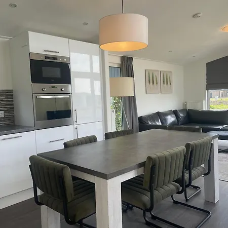 Modern Light 15km From Alkmaar Chalet *