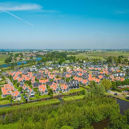 Modern Light 15km From Alkmaar 木屋